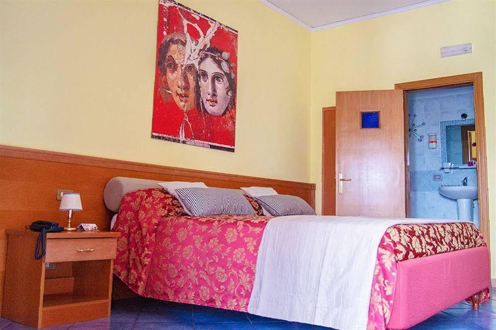 Hotel Piccolo Sogno Pompei Exterior photo